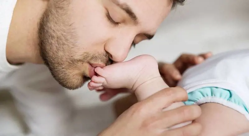 Con i test fai-da-te si è sicuri del papà o si scoprono gli antenati illustri