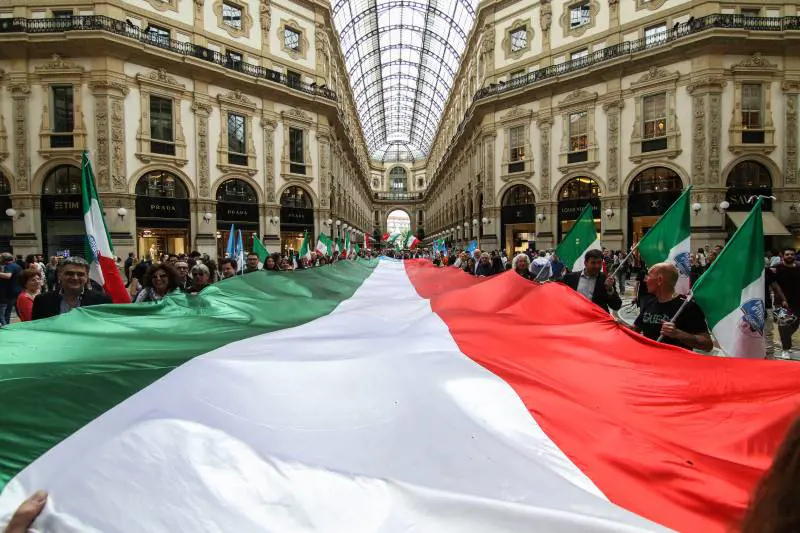 Fuori dai Mondiali di calcio capiremo meglio il Tricolore