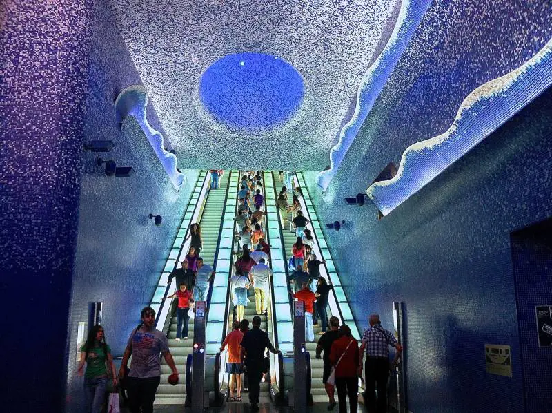 La fermata "Toledo" della metropolitana di Napoli