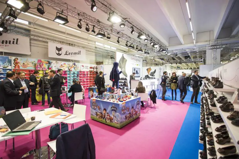 Calzature, le nuove collezioni debuttano a Expo Riva Schuh