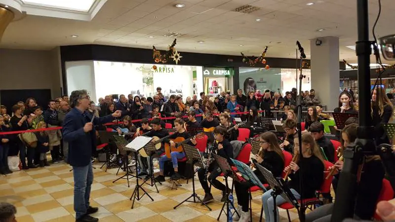 "Ecco il mio jazz anti bulli, mi manda zio Mino Reitano"