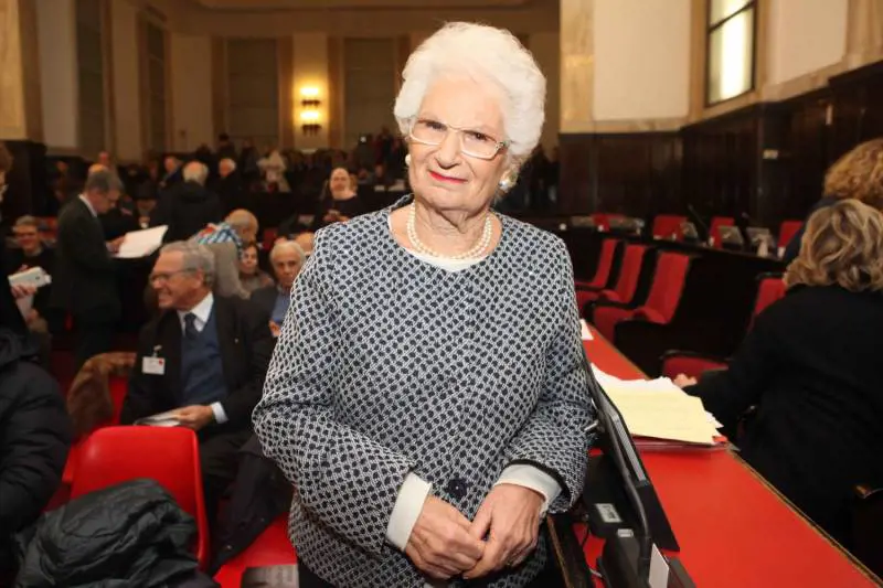 Messaggi di odio sul web contro Liliana Segre