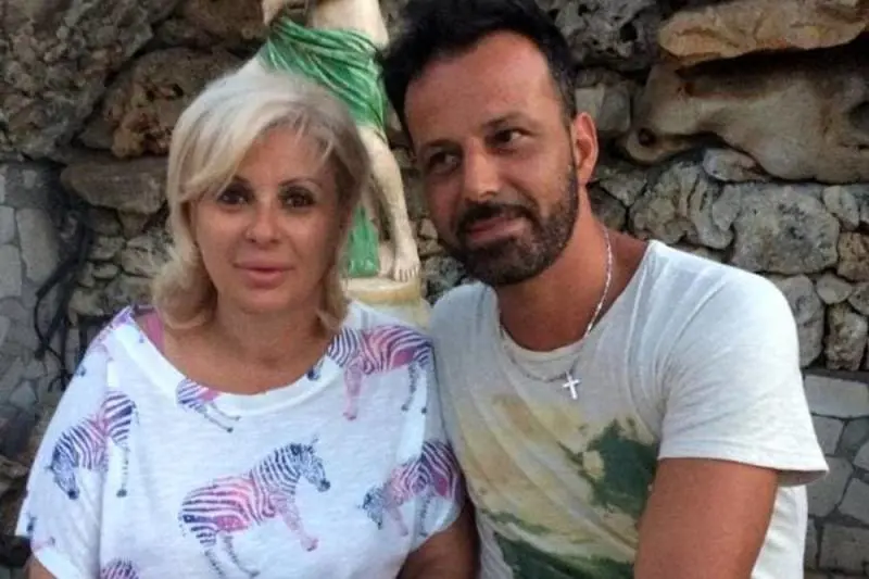 Ora l'ex marito di Tina Cipollari rompe il silenzio: "Le cose tra noi non andavano"