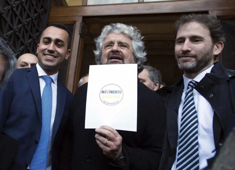Il "governo" di Di Maio parte male: sconfitta nei collegi chiave