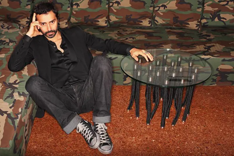 "Il dandy, oggi? È figlio della sindrome di Instagram e dell'esibizionismo confuso"