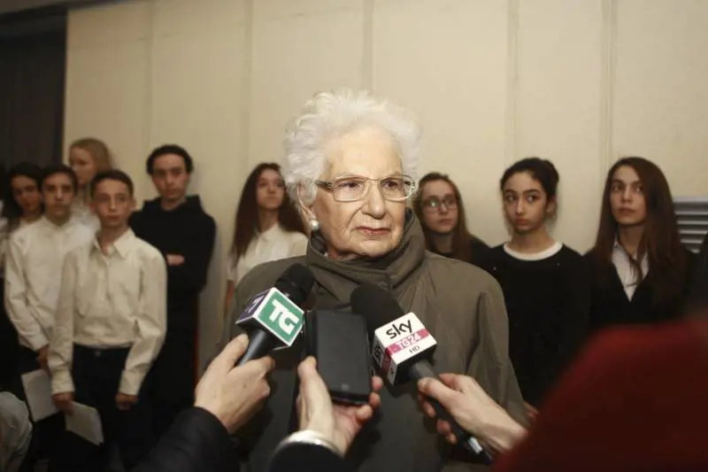 Liliana Segre chiede a Salvini di annullare la festa neofascista