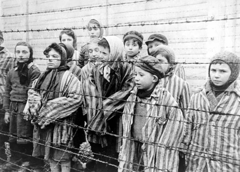 Netanyahu: "Polacchi complici della Shoah". Tensioni Israele-Polonia