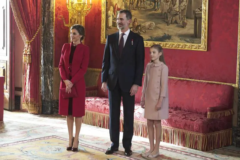 Il regalo di re Felipe per i suoi 50 anni: resuscita la monarchia