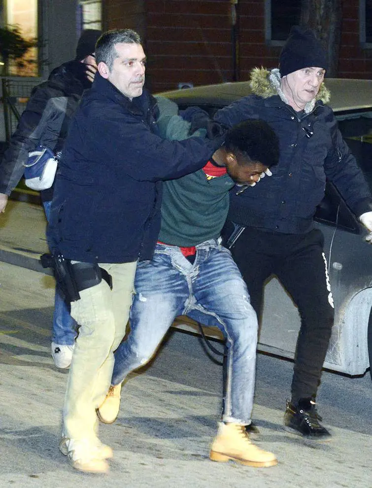 Il nigeriano arrestato: "Pamela in overdose. E io sono scappato". Si cerca un complice