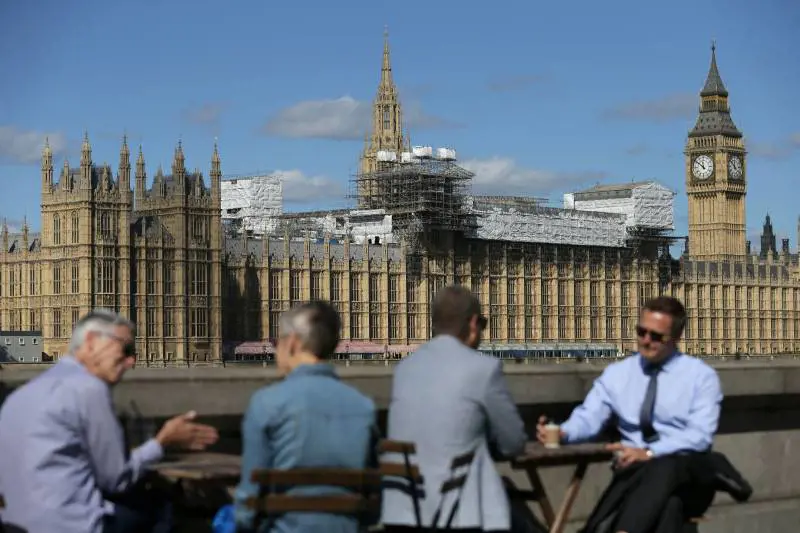 "Si comportano come animali":  Westminster travolto dagli scandali sessuali