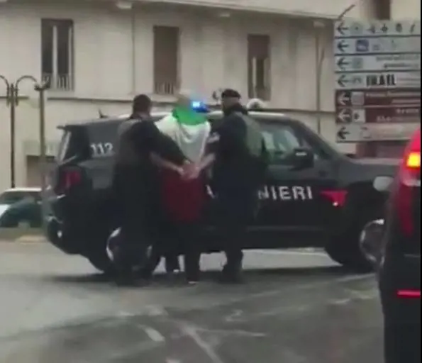Macerata, gli amici di Luca Traini: "Aveva problemi"