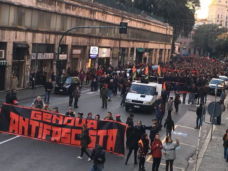 "Ventenne con problemi psichici aggredito dagli antifascisti"