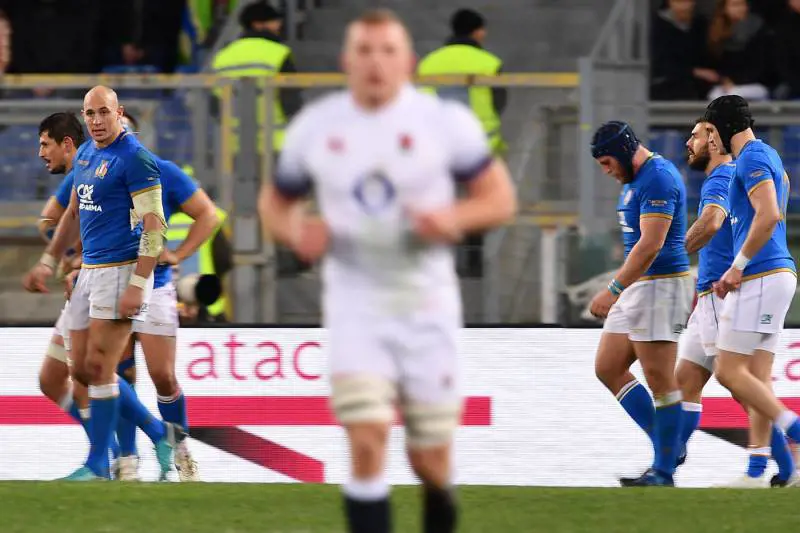 Troppo forti, come sempre. Italrugby presa a cucchiaiate