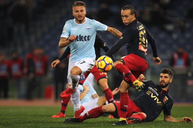 S'accende la Lanterna, si spegne la Lazio. Pure il Genoa ferma la corsa di Inzaghi