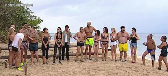 Isola, esposto a carico di Giucas Casella e Marco Ferri per "aver seviziato inutilmente gli animali"
