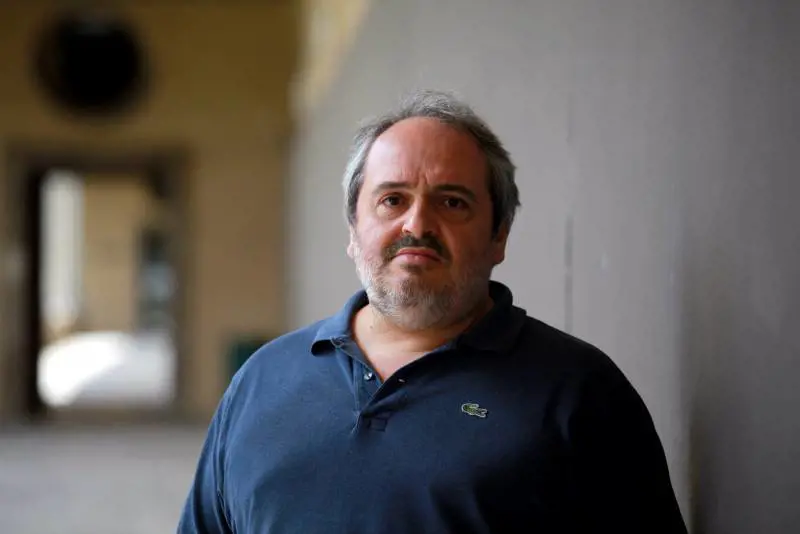 "Lo scrittore è lo scemo del villaggio che sente la voce di Dio"