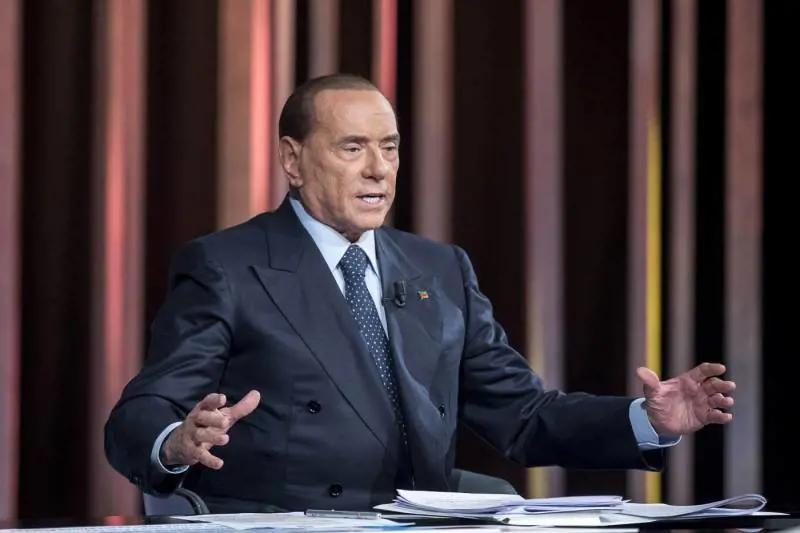 Rai, Berlusconi gela il governo: "Nomine? Pessimo segnale"
