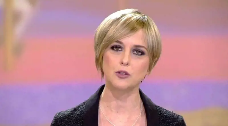 Toffa, il silenzio spaventa i fan. Lei: "Instagram funziona pure dall'aldilà" 