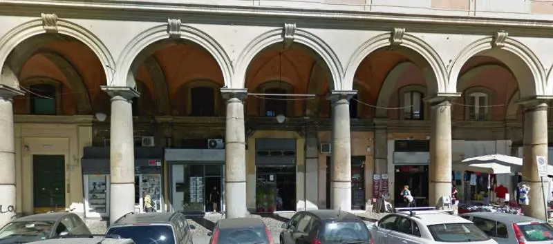 Violenza choc a Roma: senegalese violenta donna