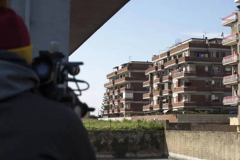 Latina, carabiniere spara alla moglie: poi uccide le figlie e si toglie la vita