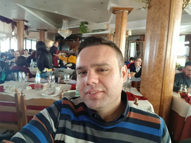 Latina, sputi e insulti sulla bara di Luigi Capasso