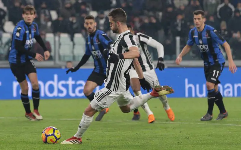 Ora è giallo su Pjanic. "Resti alla Juventus?": il bosniaco sfreccia via