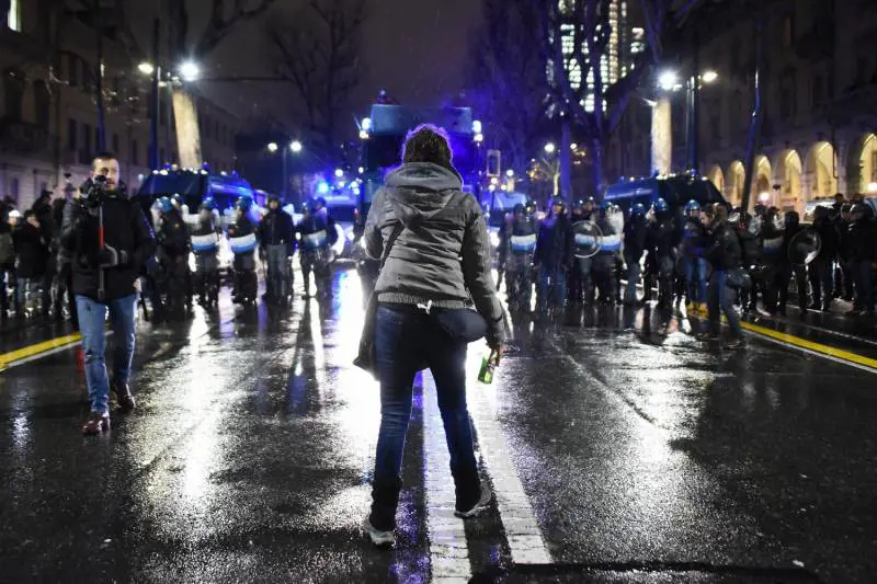 Torino, indagata la maestra. "Per antifascismo vale pena"