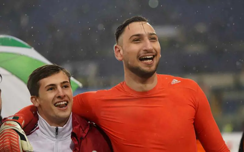 Raiola senza peli sulla lingua: "Donnarumma? Dovrebbe lasciare il Milan"