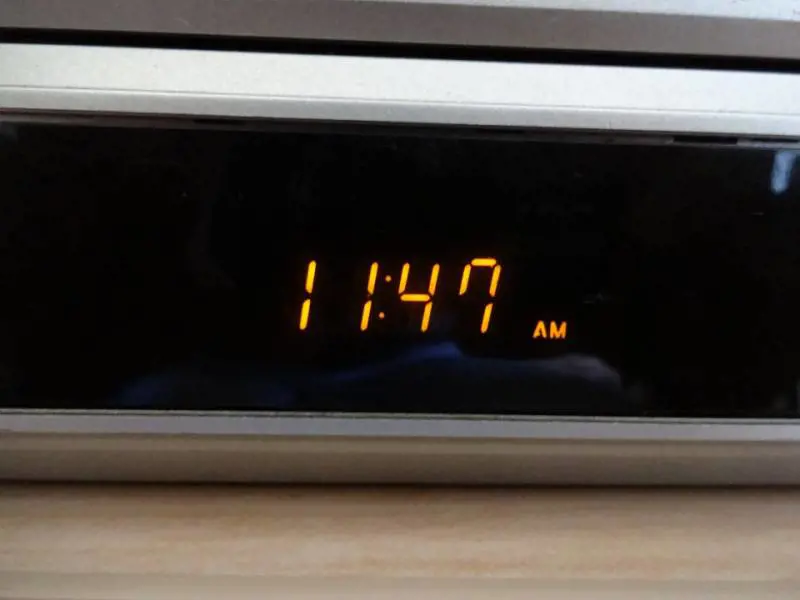 I vostri orologi perdono minuti? È colpa di Serbia e Kosovo