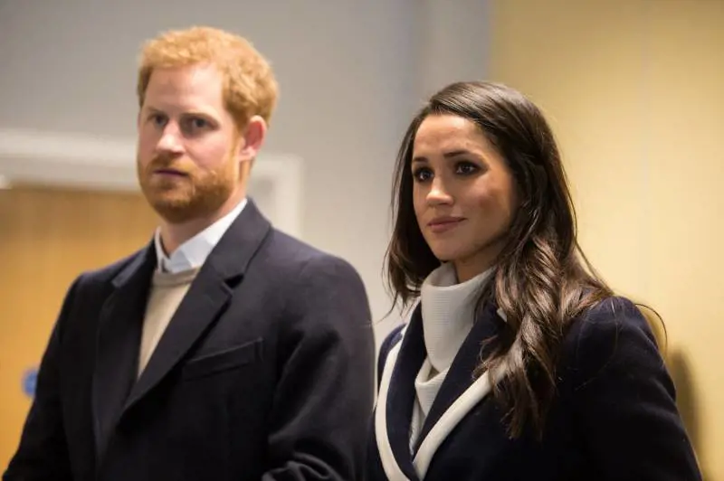 Meghan Markle, esercitazioni anti-sequestro. E Harry le insegna a guidare sulla sinistra