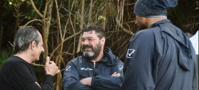 Isola dei Famosi, imbarazzo in diretta. Franco: "Ti tiro un pugno in testa"