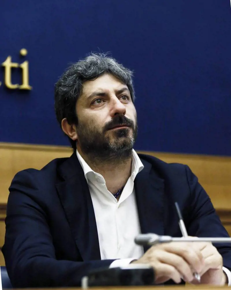 L'annuncio di Fico al Tg1: "Rinuncio da presidente a indennità di funzione"