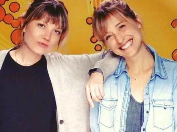 "Donne reclutate e schiavizzate": guai per le attrici di Smallvile Allison Mack  Nicki Clyne