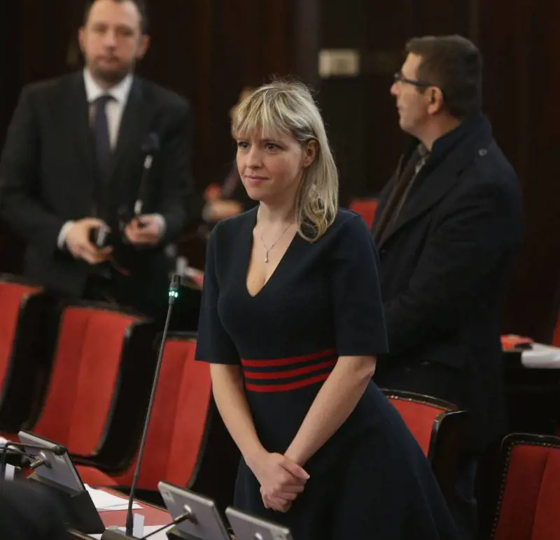 Il caso Sardone scuote gli azzurri: lei diserta il primo vertice del gruppo