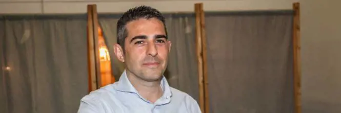 "Di Maio si deve dimettere, io mi alleo con i Verdi". L'attacco di Pizzarotti