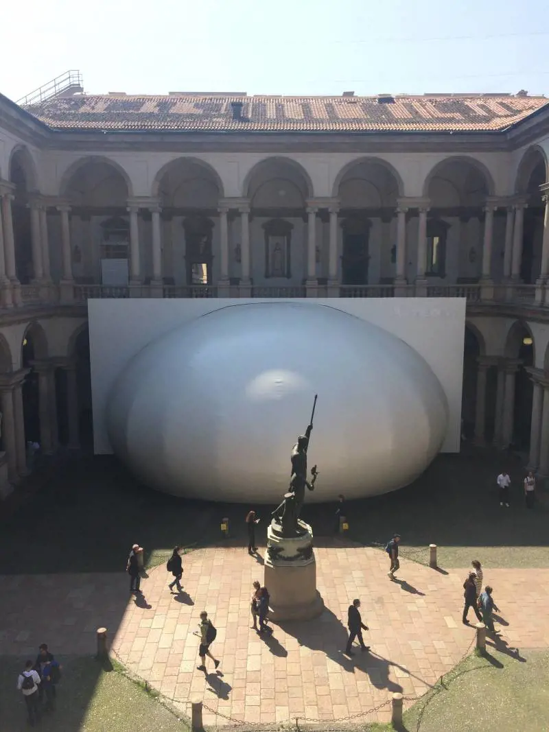 Brera, la notte del design tra showroom e palazzi