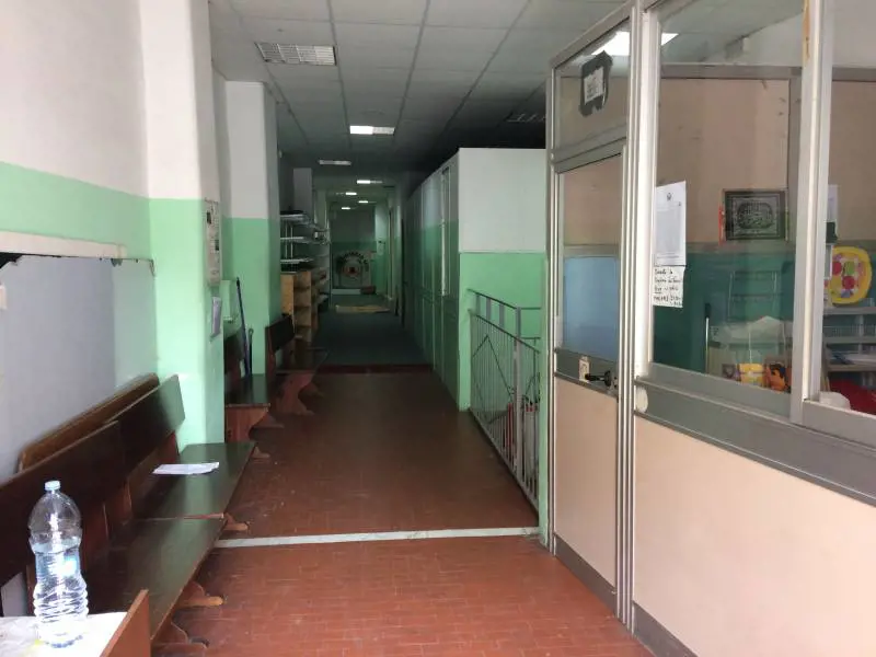 All'ingresso della moschea di corso Lucci a Napoli