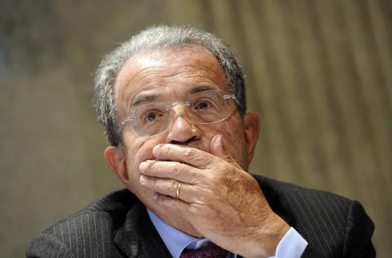 L'ammissione di Prodi: "Le mie privatizzazioni? Obblighi europei"