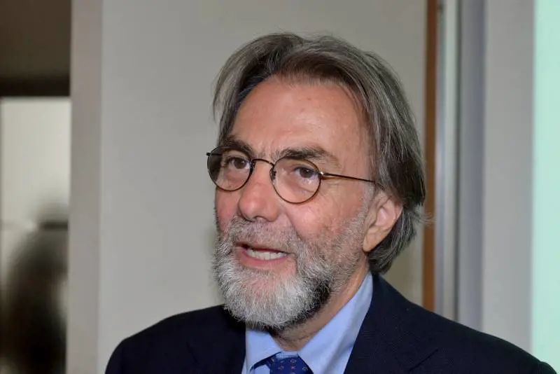 "Essere figli non basta. L'eredità va a chi è più bravo"