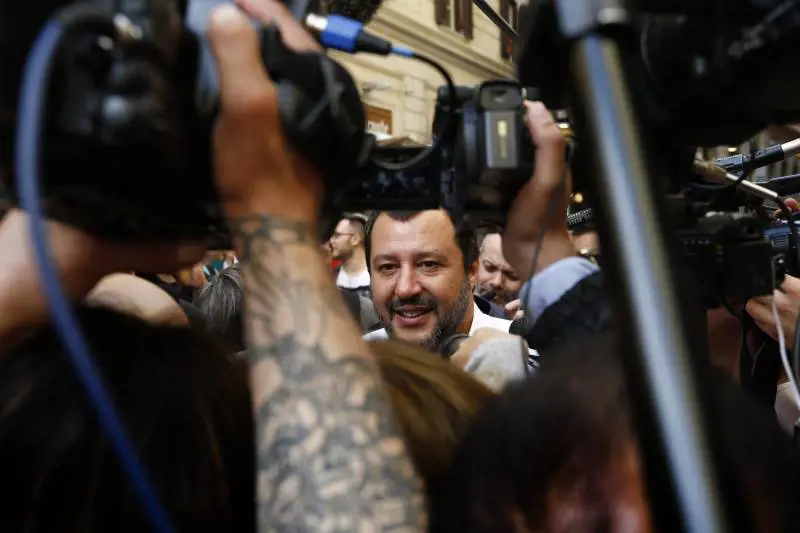 POVERO SALVINI