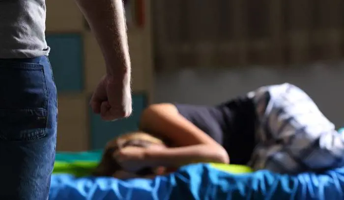 Violenza sessuale su tre ragazzine: in manette un giostraio