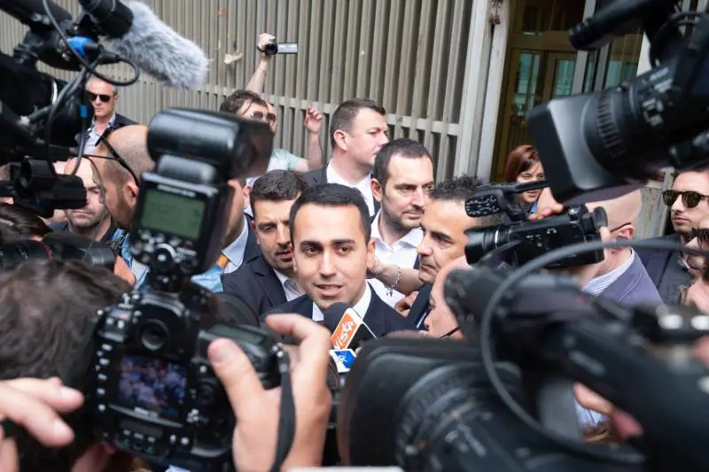 Chiuso il contratto Lega-M5S. Ancora sei i nodi da sciogliere