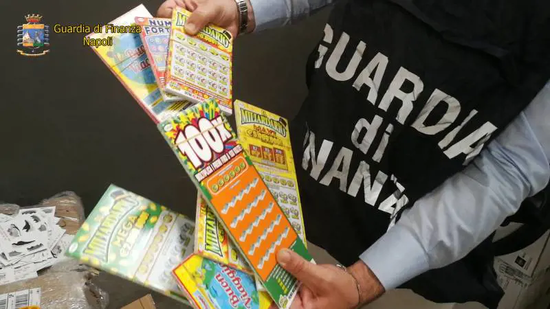 Gratta e Vinci falsi: sequestrati 62mila biglietti