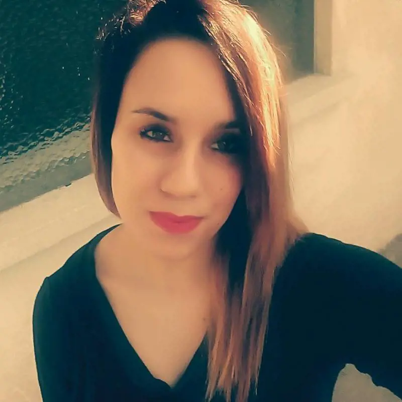 "Ho dovuto pulire il suo sangue..."  così Valentina Belvisi e la madre accoltellata dal padre