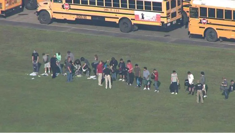 Texas, sparatoria in scuola superiore a Santa Fe