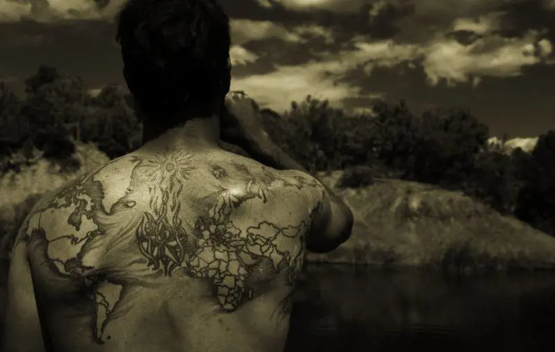 Omicidi, amori, misteri I tatuaggi sono romanzi