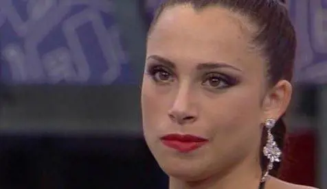 Gf, Alessia delusa dalla madre: "Se arrivo a casa da sola mi mangiano"
