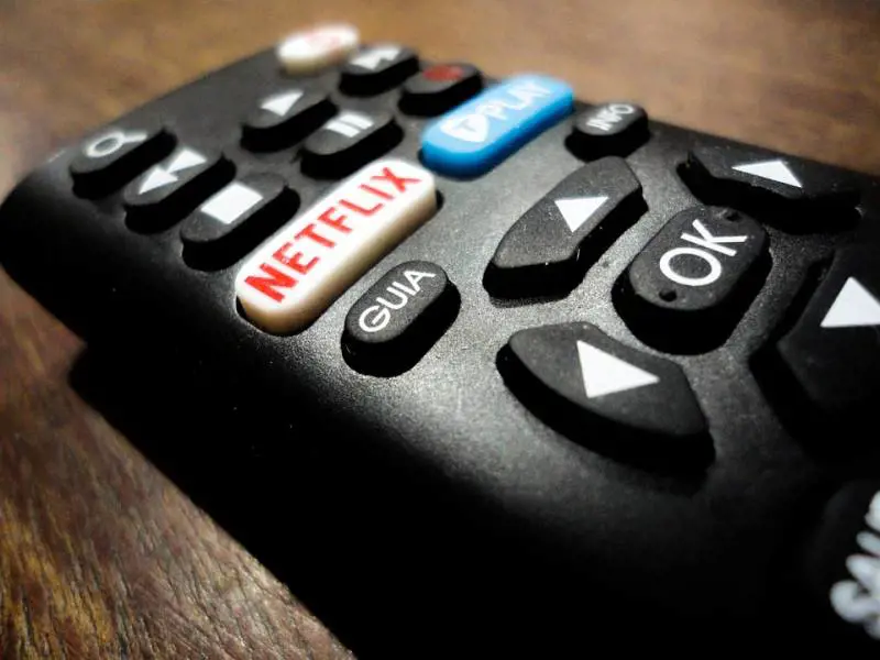 Netflix produrrà un film da 150 milioni di dollari con Ryan Reynolds e Michael Bay