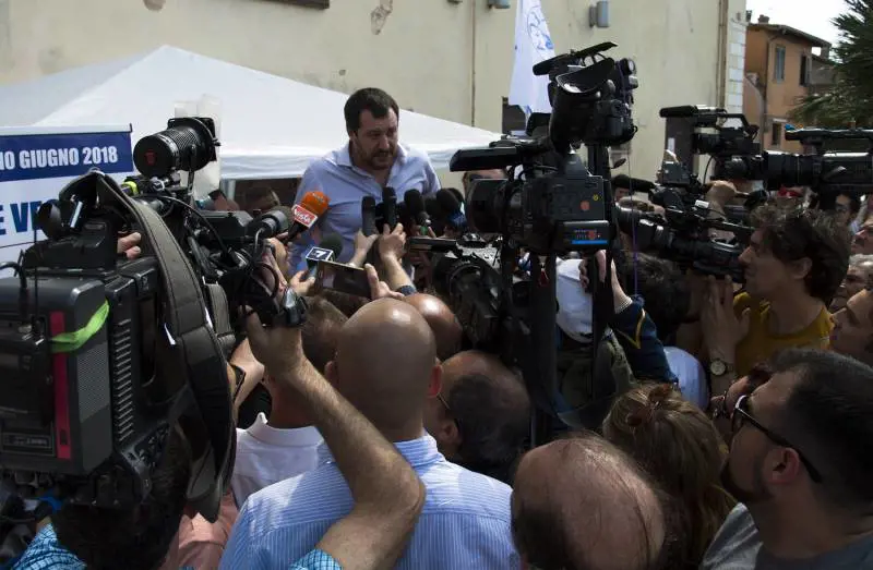 Lo Spiegel contro Salvini: "In Germania ha contatti non proprio democratici"