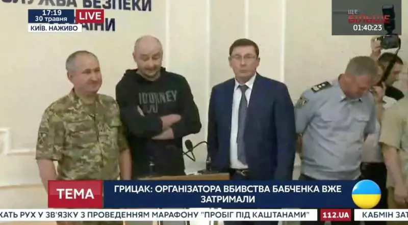 Il giornalista anti-Putin: "Ho finto la morte col sangue di maiale"